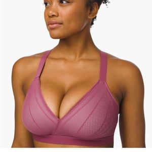 NWT Lululemon Awake to Lace Bra
Plumful / Smoky Blush 32E